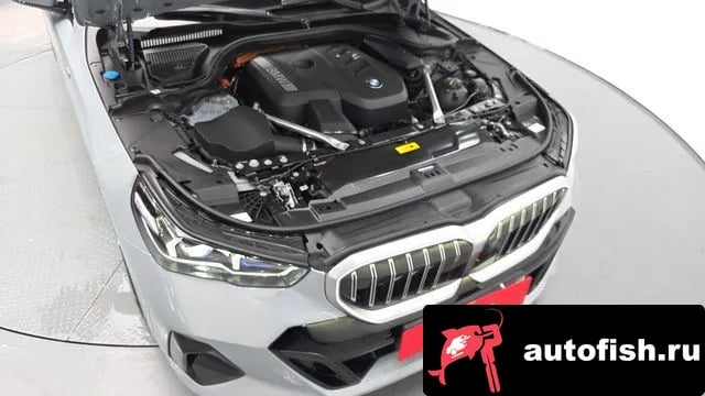 BMW 5-Series 5 Series (G60) 2025 года - вид 6
