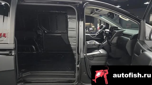 Hyundai Staria Staria 2023 года - похожие автомобили