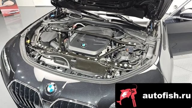 BMW 7-Series 7 Series (G70) 2025 года - вид 6