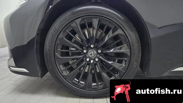 Lexus LS LS500h 5th generation 2023 года - вид 4