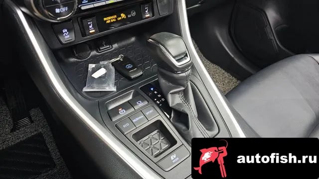 Toyota RAV4 RAV4 5th Generation 2022 года - похожие автомобили