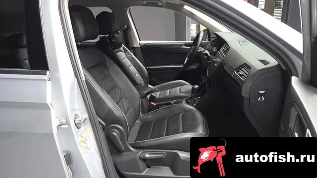 Volkswagen Tiguan Tiguan second Generation 2018 года - похожие автомобили