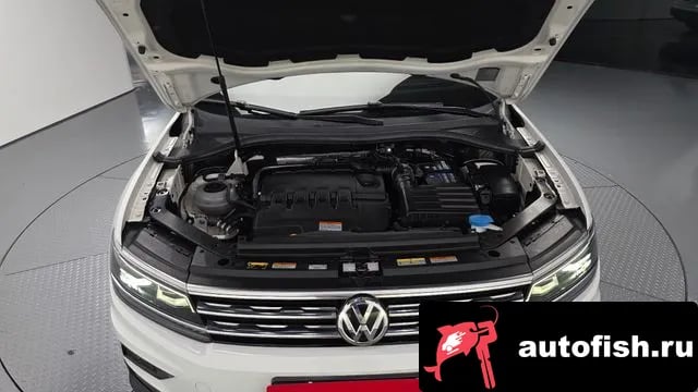 Volkswagen Tiguan Tiguan second Generation 2020 года - вид 6