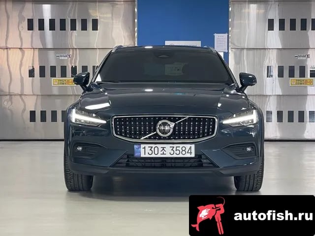 Volvo V60 V60 Cross-country 2nd Generation 2024 года - вид 3