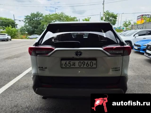Toyota RAV4 RAV4 5th Generation 2019 года - вид 3