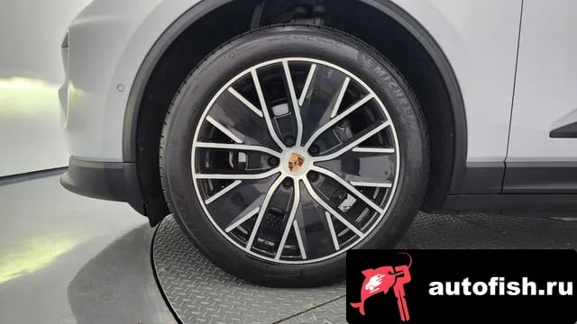 Porsche Macan Makan EV 2025 года - вид 5
