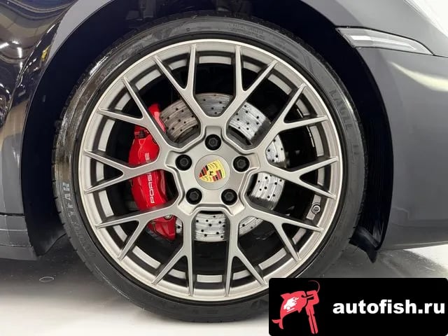 Porsche 911 911 (992) 2020 года - вид 5