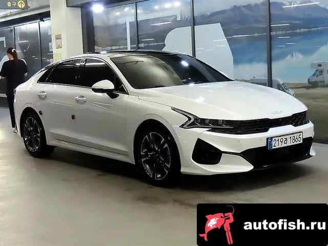 Kia K5 K5 3rd generation 2022 года - автомобиль из Южной Кореи