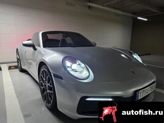 Porsche 911 911 (992) 2020 года - вид 3