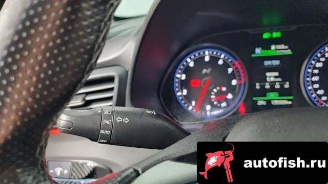 Hyundai Veloster Veloster (JS) 2018 года - похожие автомобили