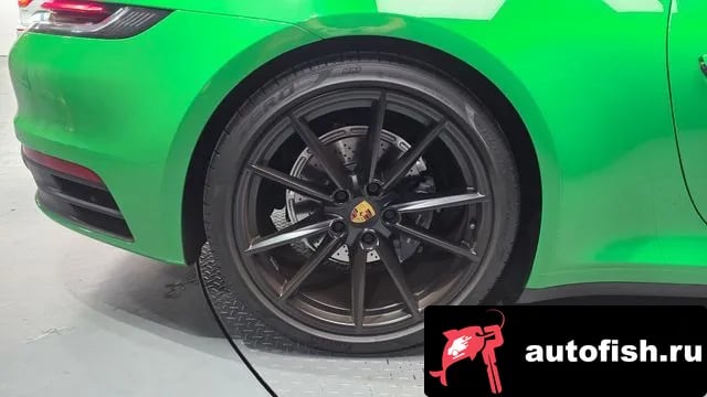 Porsche 911 911 (992) 2021 года - вид 5