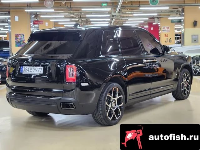 Rolls-Royce Cullinan Cullinan 2023 года - похожие автомобили