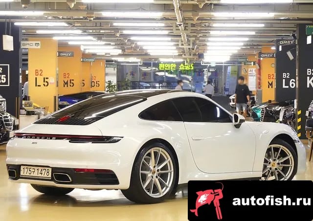 Porsche 911 911 (992) 2021 года - вид 2