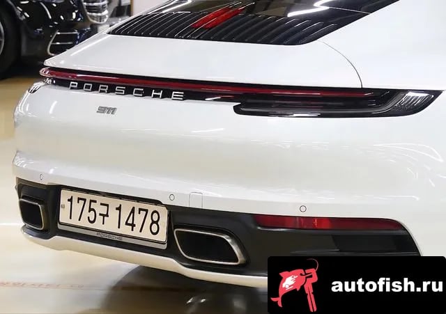Porsche 911 911 (992) 2021 года - вид 4