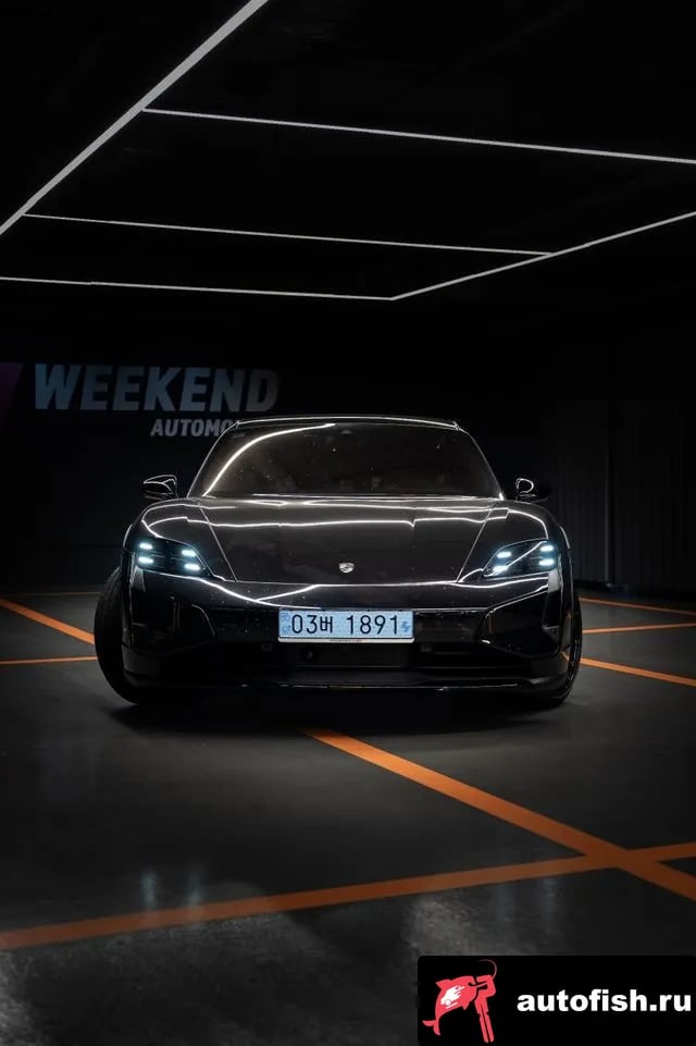 Porsche Taycan Taikan 2025 года - вид 1