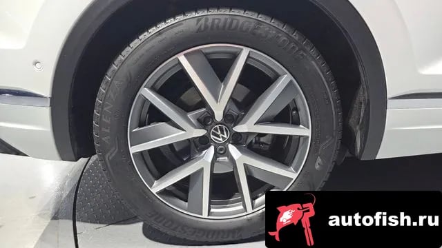 Volkswagen Touareg Tuareg 3rd generation 2023 года - вид 5