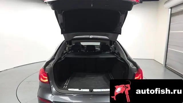 BMW Gran Turismo 3 Series GT (F34) 2018 года - похожие автомобили