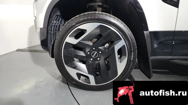 Land Rover Defender Bitdefender (L663) 2022 года - вид 5