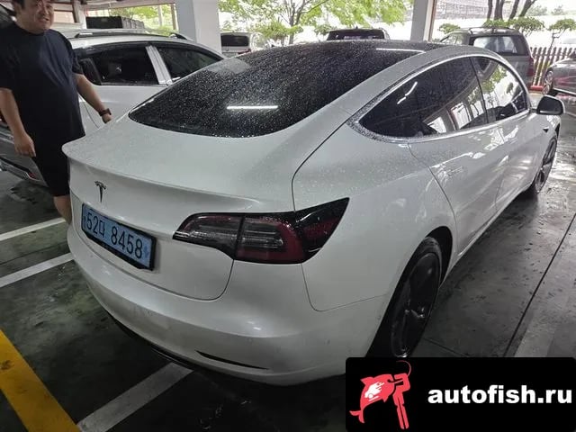 Tesla Model 3 Model 3 2020 года - похожие автомобили