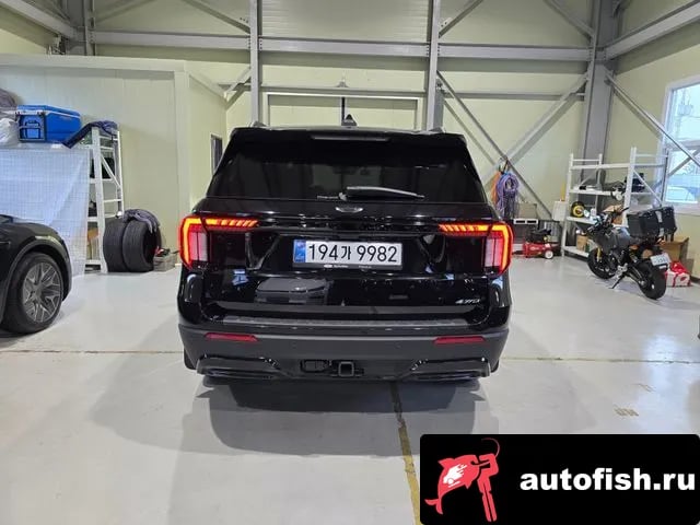 Ford Explorer Explorer 6th Generation 2025 года - вид 3