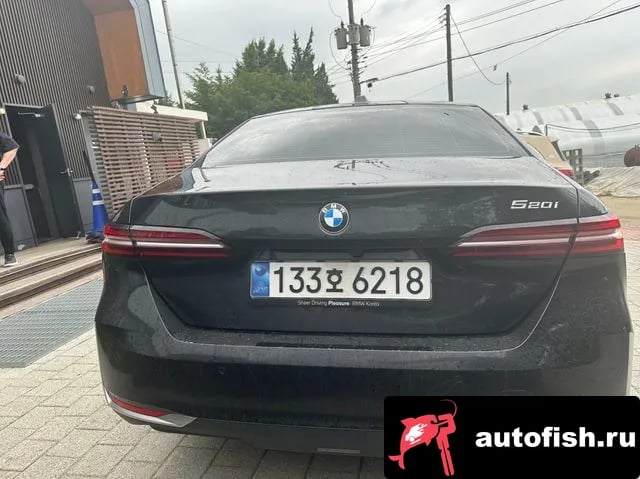 BMW 5-Series 5 Series (G60) 2025 года - вид 4