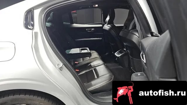 Volvo S60 S60 3rd generation 2022 года - похожие автомобили