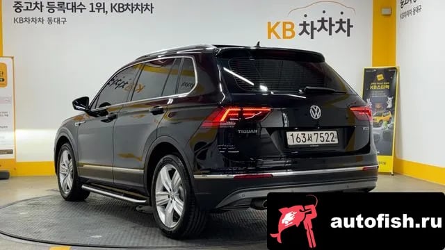 Volkswagen Tiguan Tiguan second Generation 2020 года - вид 2