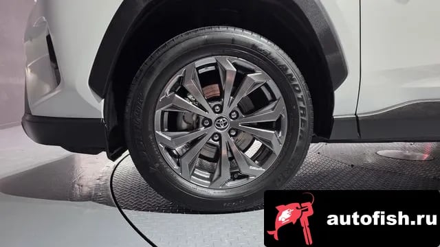 Toyota RAV4 RAV4 5th Generation 2023 года - вид 5