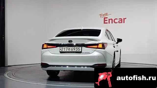 Lexus ES ES300h 7th generation 2025 года - похожие автомобили