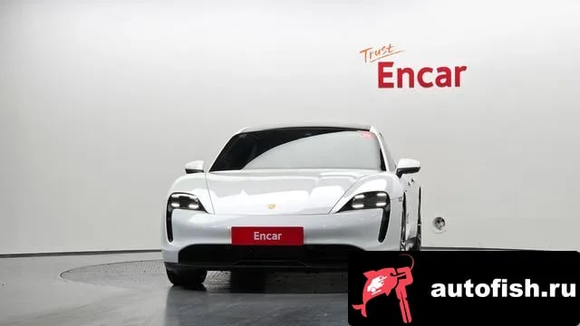 Porsche Taycan Taikan 2023 года - вид 3