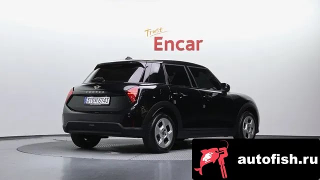 Mini Cooper Cooper C 4th generation 2026 года - автомобиль из Южной Кореи