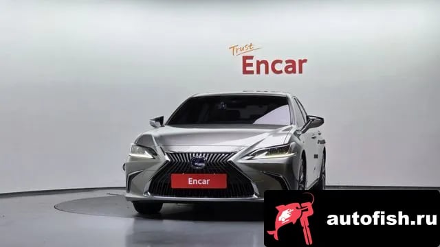 Lexus ES ES300h 7th generation 2018 года - вид 3