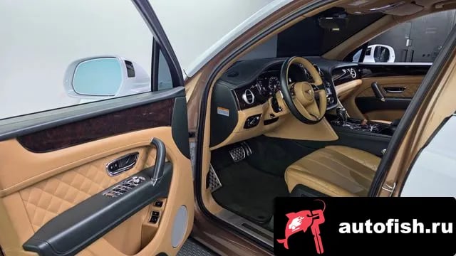 Bentley Bentayga Benteiga 2018 года - похожие автомобили