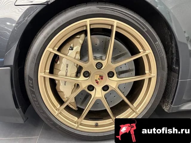 Porsche Taycan Taikan 2025 года - вид 5