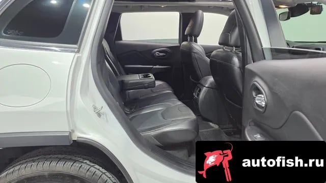 Jeep Cherokee Cherokee (KL) 2019 года - похожие автомобили