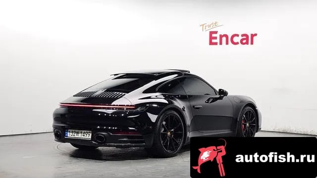 Porsche 911 911 (992) 2022 года - вид 2