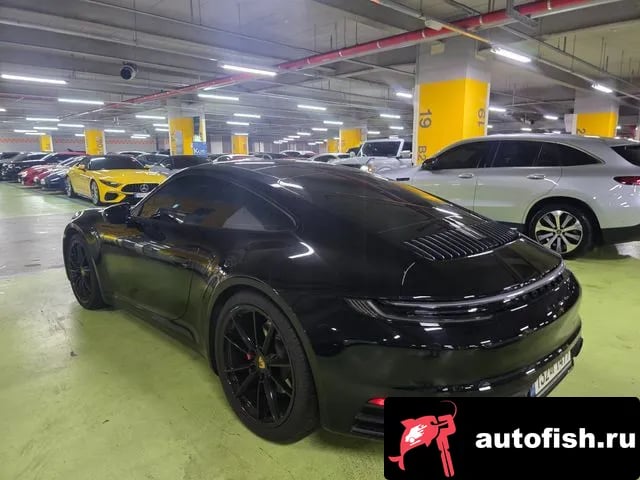 Porsche 911 911 (992) 2022 года - вид 4
