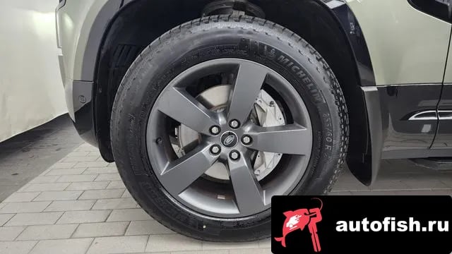 Land Rover Defender Bitdefender (L663) 2025 года - вид 5