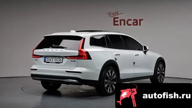 Volvo V60 V60 Cross-country 2nd Generation 2024 года - вид 1