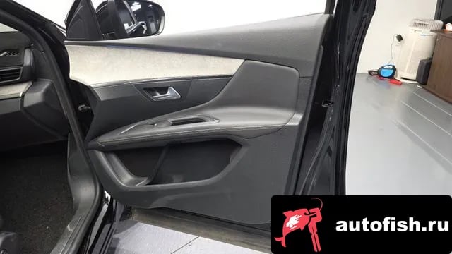Peugeot 3008 3008 second generation 2022 года - похожие автомобили