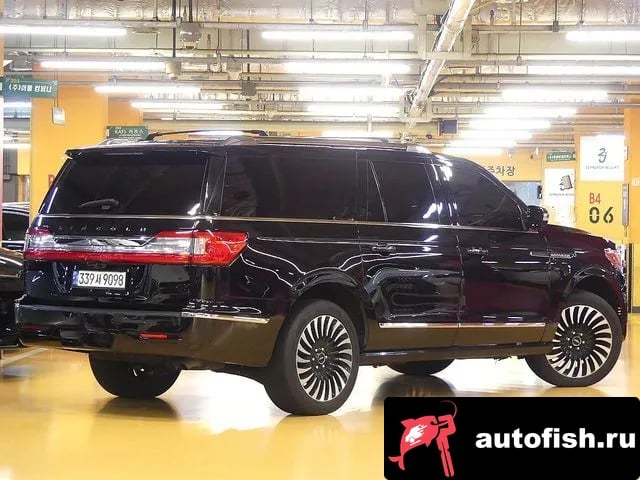 Lincoln Navigator Navigator 4th generation 2021 года - вид 2