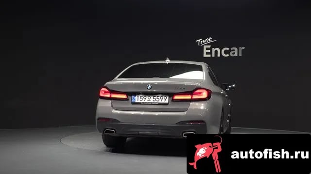 BMW 5-Series 5 Series (G30) 2022 года - вид 4