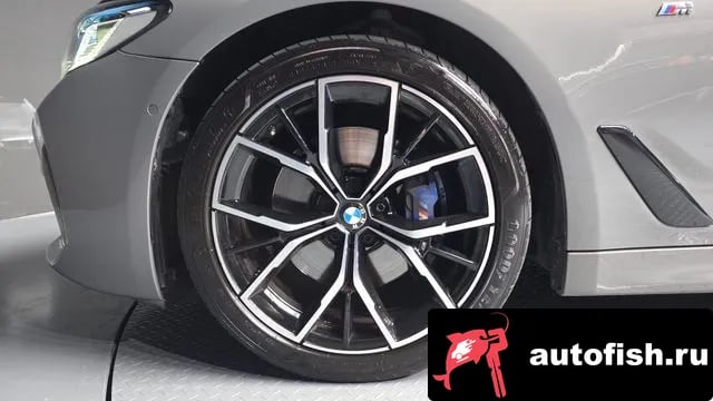 BMW 5-Series 5 Series (G30) 2022 года - вид 5