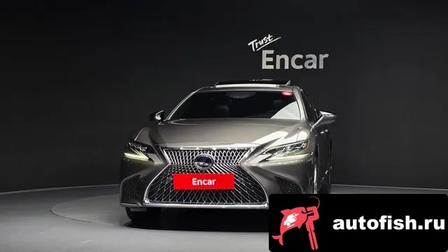 Lexus LS LS500h 5th generation 2018 года - вид 3