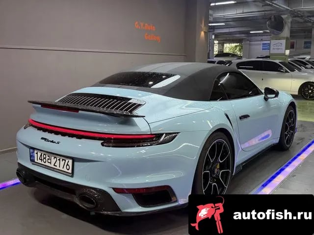 Porsche 911 911 (992) 2022 года - вид 3