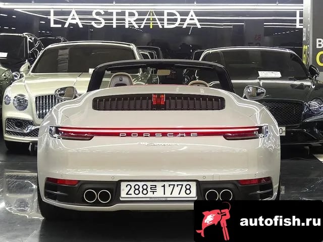 Porsche 911 911 (992) 2020 года - вид 2