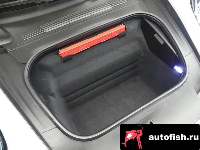 Porsche 911 911 (992) 2020 года - вид 4
