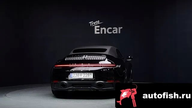 Porsche 911 911 (992) 2023 года - вид 4
