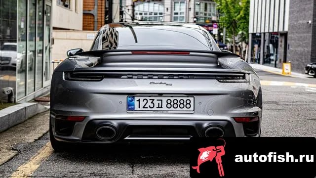 Porsche 911 911 (992) 2025 года - вид 4