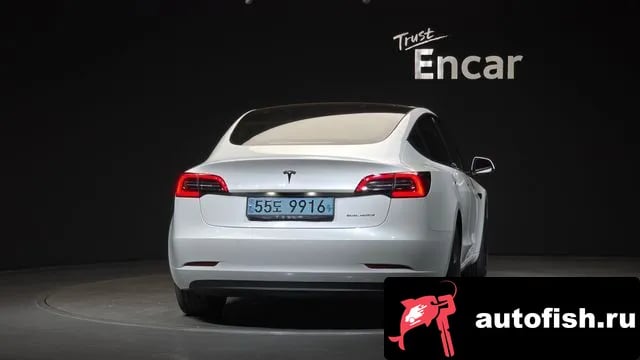 Tesla Model 3 Model 3 2022 года - вид 4